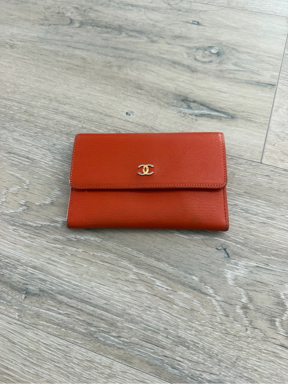 CHANEL Orange Leather Wallet with Gold CC Emblem - Picture 3 of 8